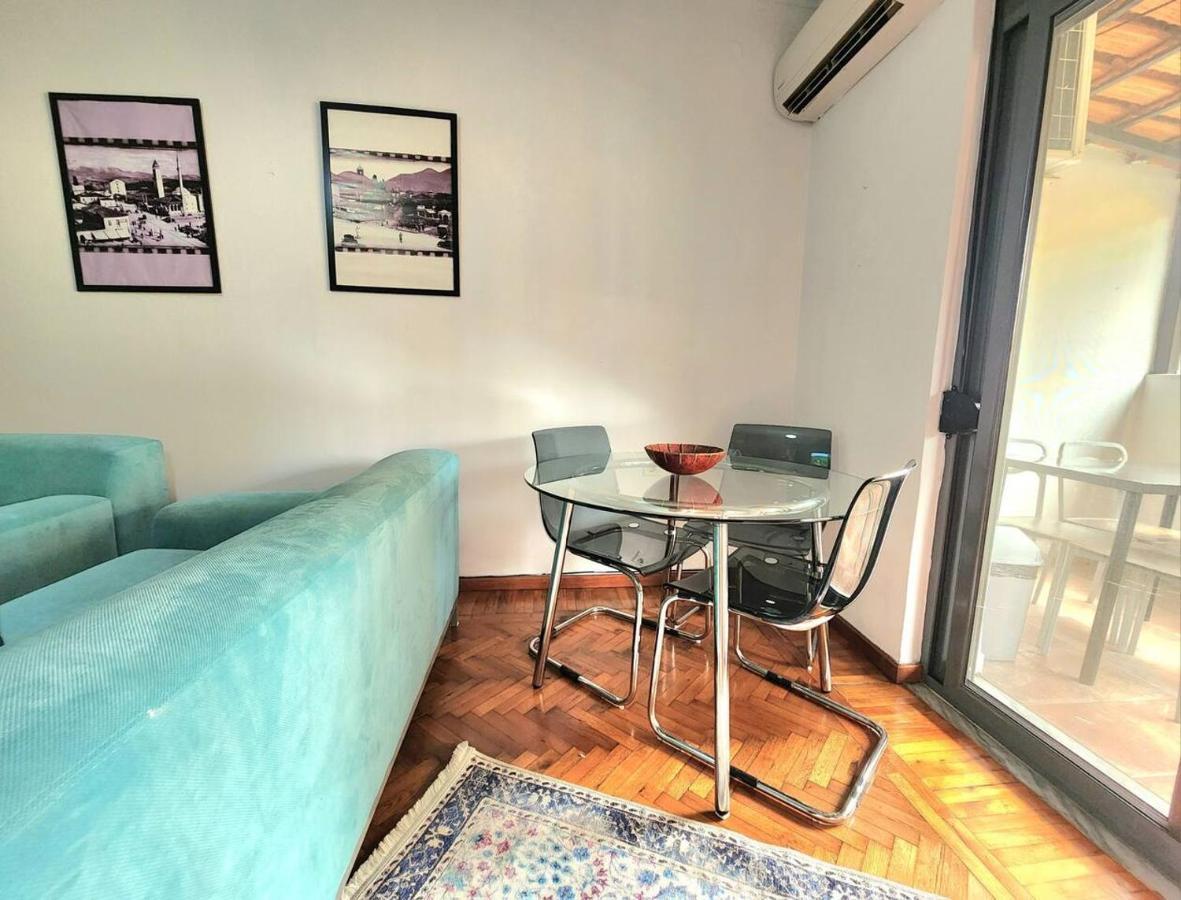 Turqoise Flat In City Center With 24H Self Check In Tirana Esterno foto