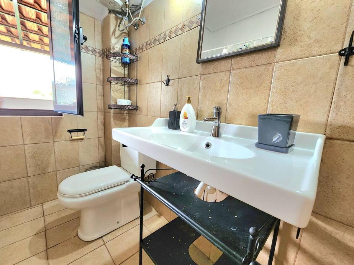 Turqoise Flat In City Center With 24H Self Check In Tirana Esterno foto