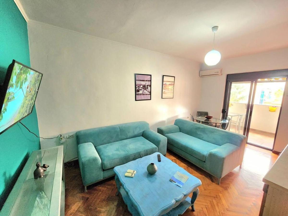 Turqoise Flat In City Center With 24H Self Check In Tirana Esterno foto
